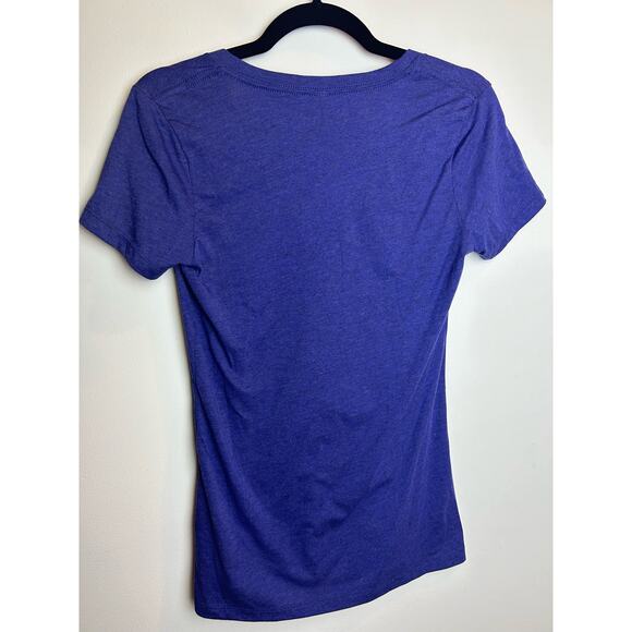 Reba McEntire Band Tee Size Large Fitted V Neck Women Concert Country - Picture 3 of 6